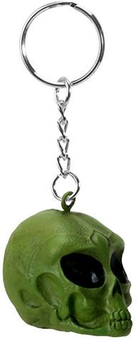 Green alien skull keychain with metal ring